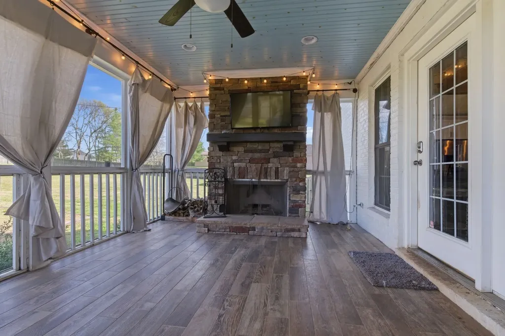 7141 Old Zion Road Columbia TN 38401