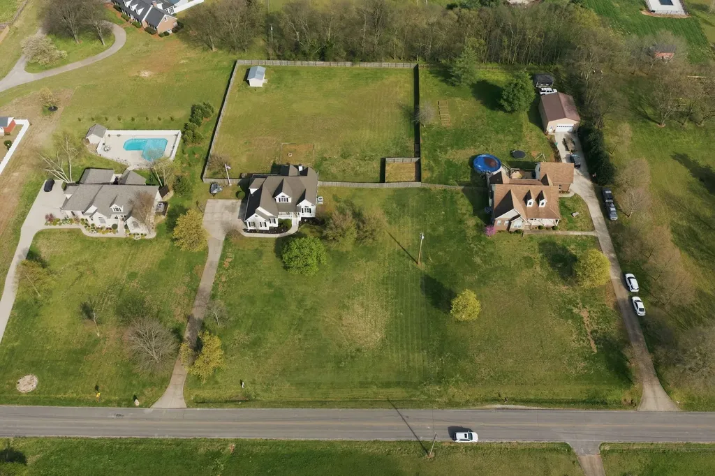 7141 Old Zion Road Columbia TN 38401