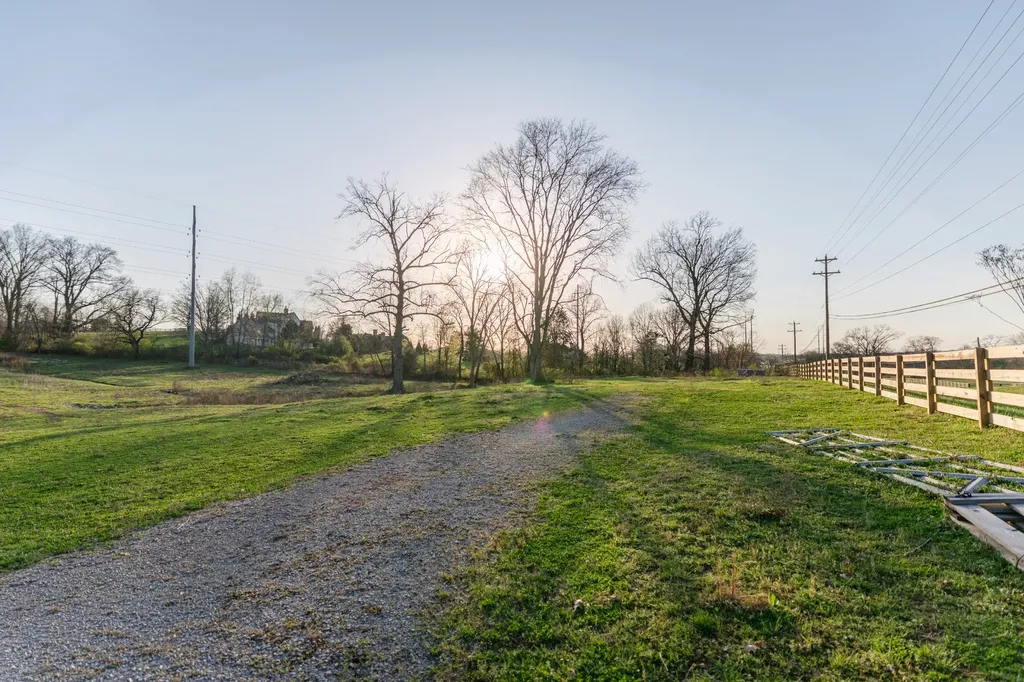 4891 Murfreesboro Road Arrington TN 37014