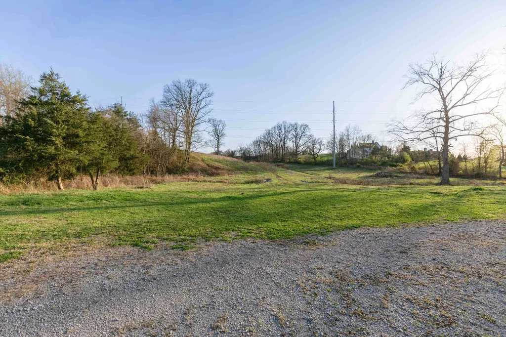 4891 Murfreesboro Road Arrington TN 37014