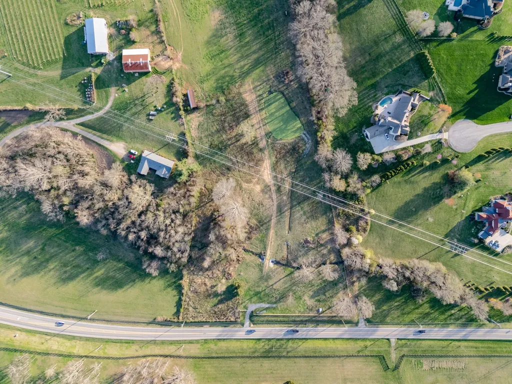 4891 Murfreesboro Road Arrington TN 37014
