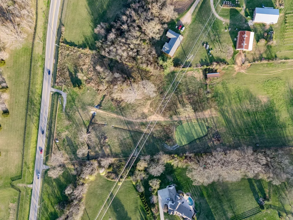 4891 Murfreesboro Road Arrington TN 37014