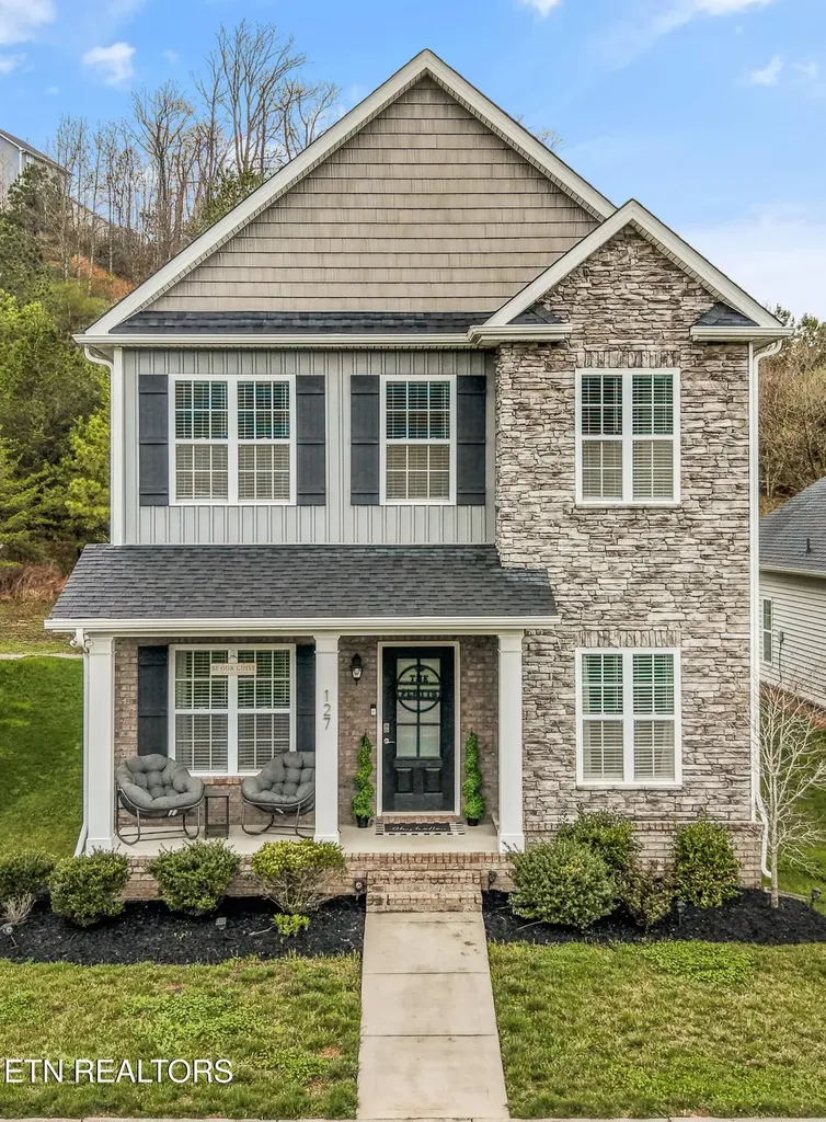 127 W Rarity Ridge Parkway Oak Ridge TN 37830