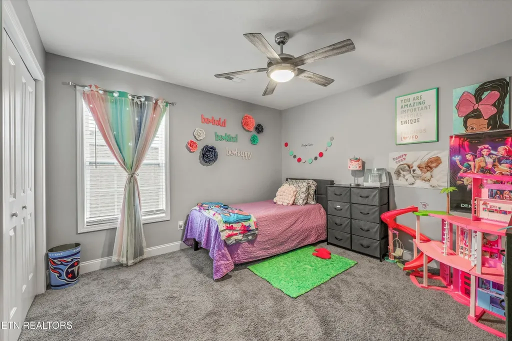127 W Rarity Ridge Parkway Oak Ridge TN 37830