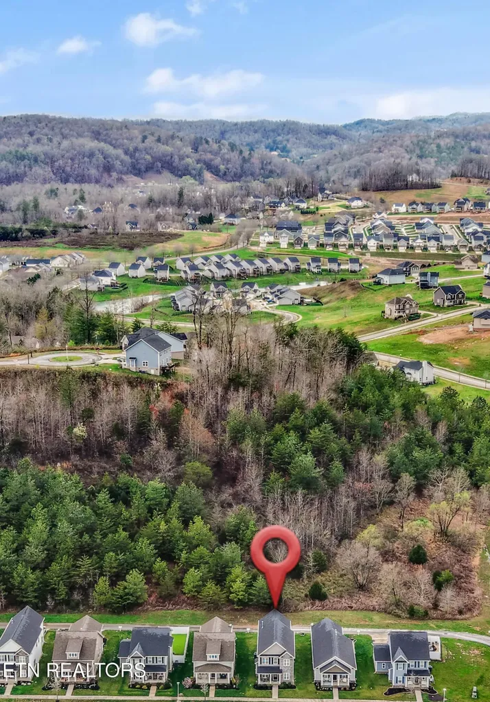127 W Rarity Ridge Parkway Oak Ridge TN 37830