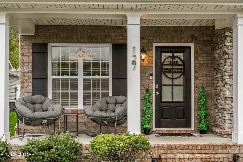 127 W Rarity Ridge Parkway Oak Ridge TN 37830