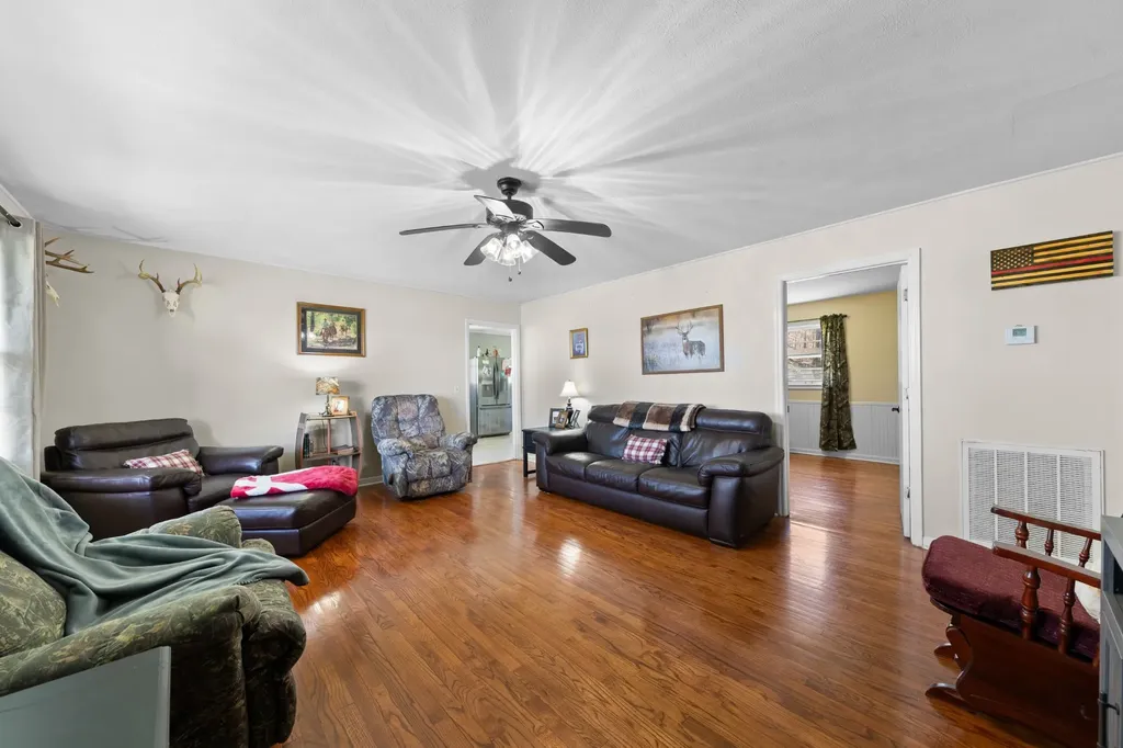 755 Briar Pond Road Centerville TN 37033
