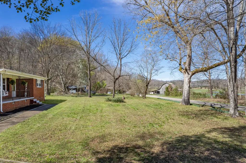 755 Briar Pond Road Centerville TN 37033