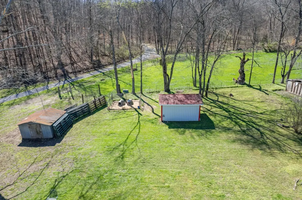 755 Briar Pond Road Centerville TN 37033