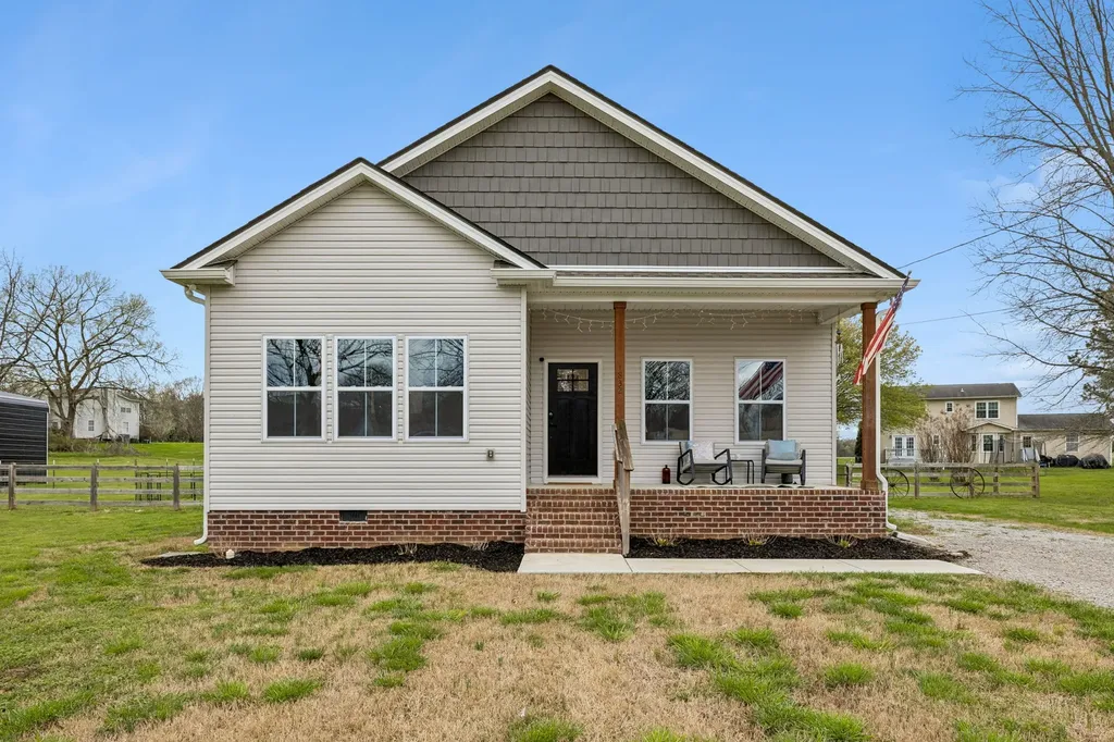 1832 Twin Caves Drive Lewisburg TN 37091