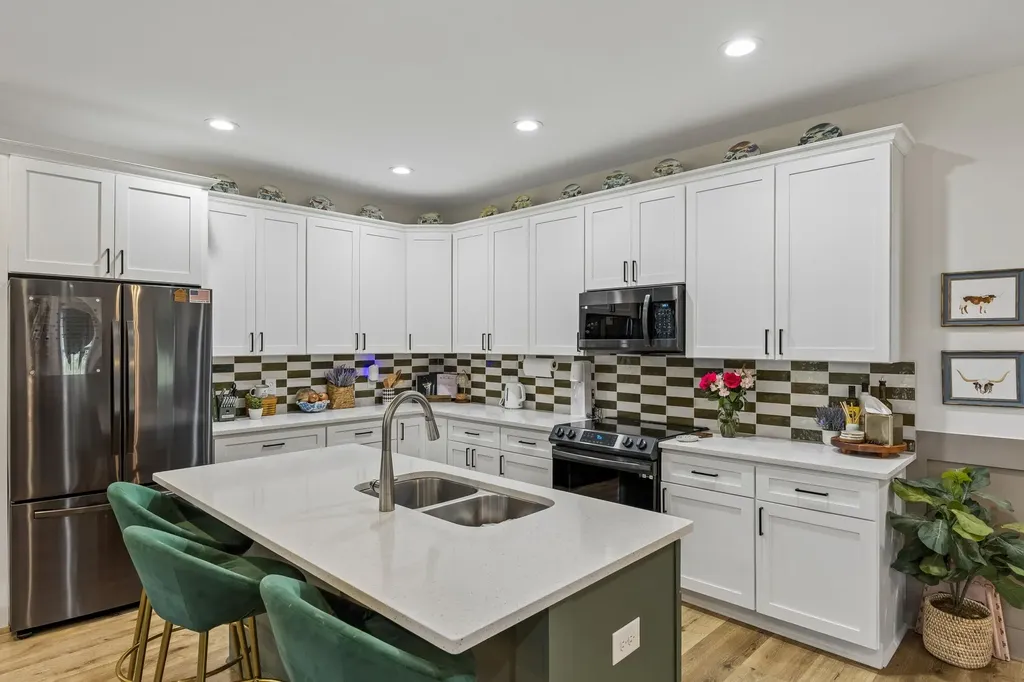 1832 Twin Caves Drive Lewisburg TN 37091