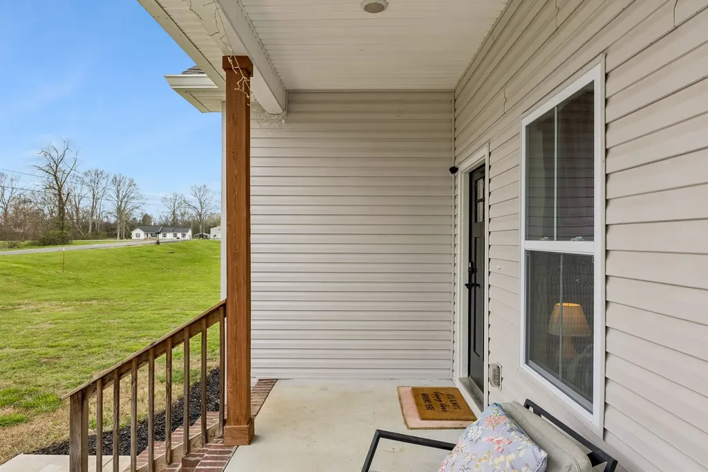 1832 Twin Caves Drive Lewisburg TN 37091