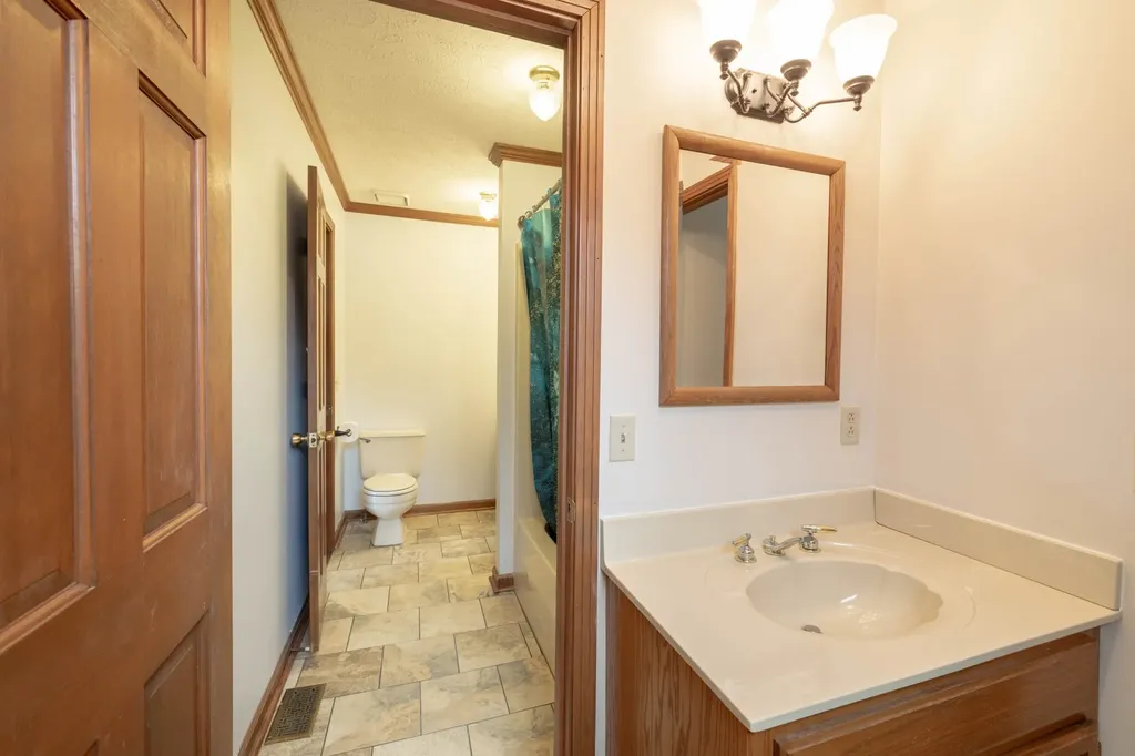 1812 Springfield Highway Goodlettsville TN 37072