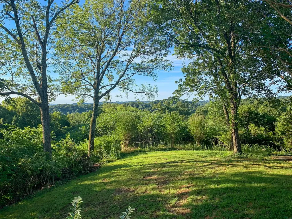 1812 Springfield Highway Goodlettsville TN 37072