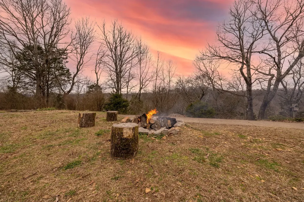 1812 Springfield Highway Goodlettsville TN 37072