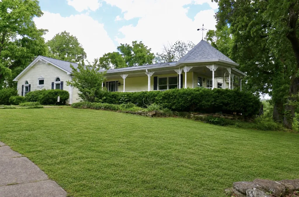 1812 Springfield Highway Goodlettsville TN 37072