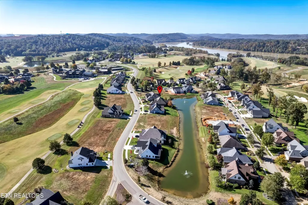 2775 Old Club Road Loudon TN 37774