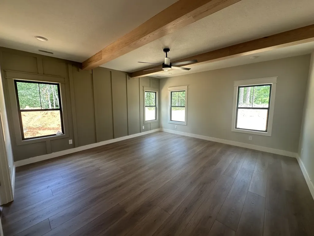 2051 Ussery Road, S Clarksville TN 37040
