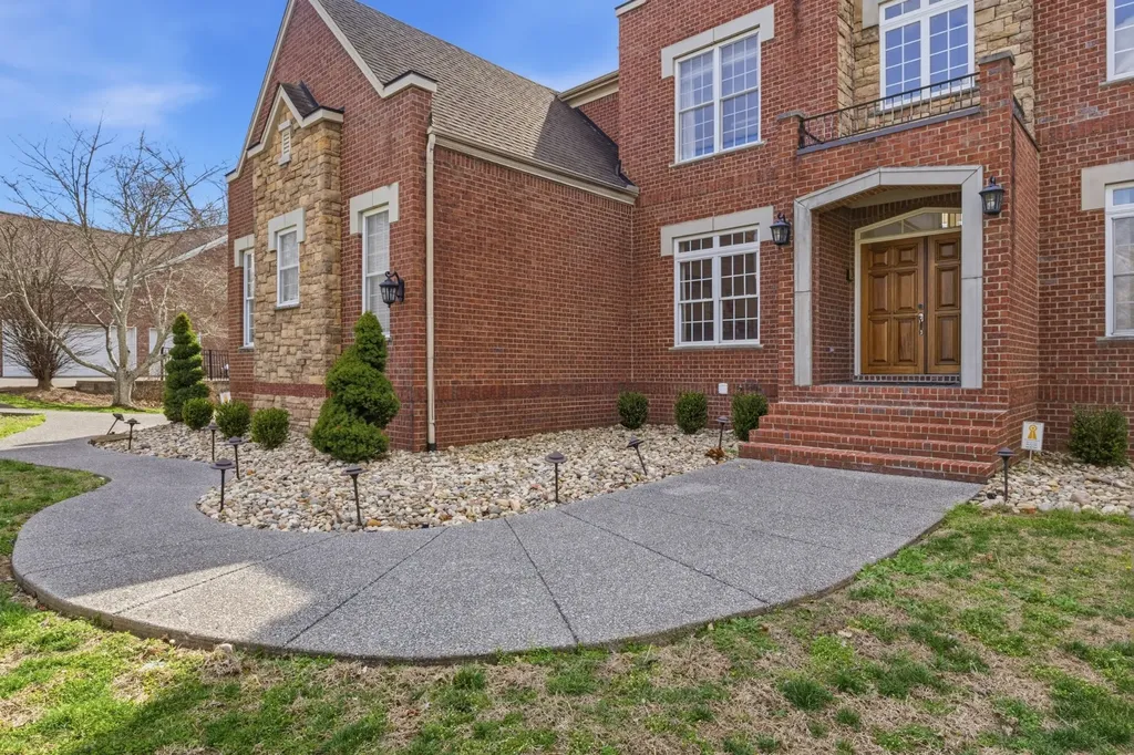 6876 Walnut Hills Drive Brentwood TN 37027