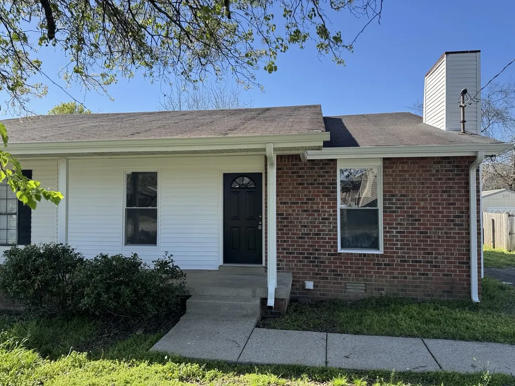 3216 Woodstock Drive Nashville TN 37207