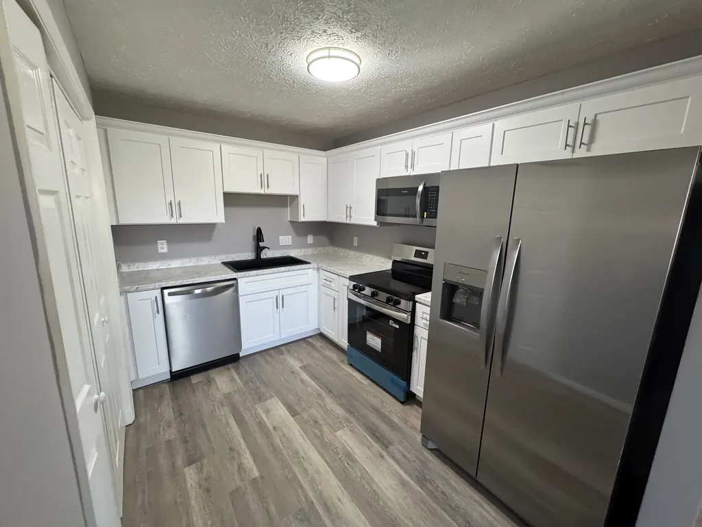 3216 Woodstock Drive Nashville TN 37207