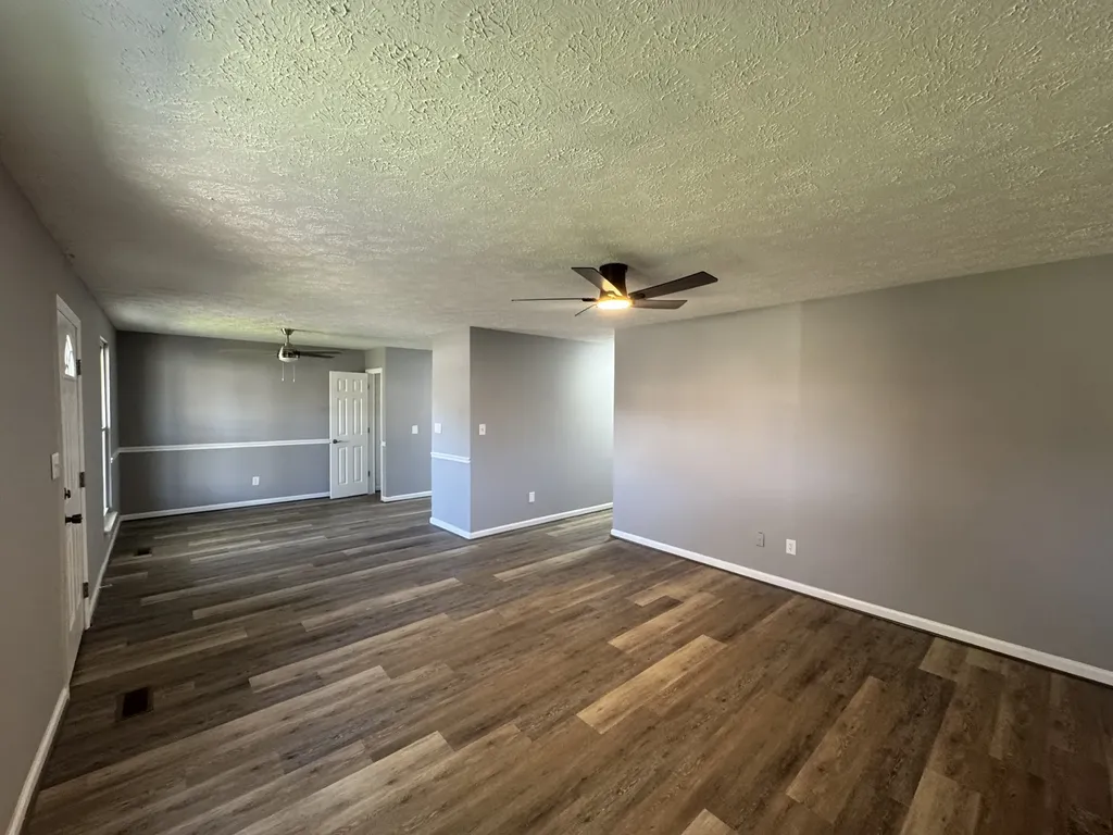 3216 Woodstock Drive Nashville TN 37207