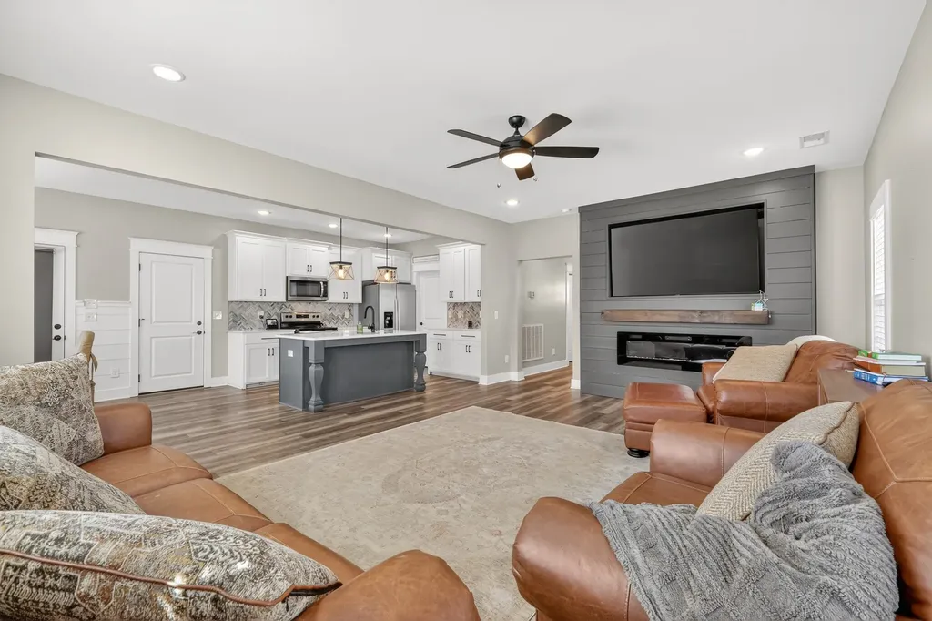 222 Tucker Trice Boulevard Lebanon TN 37087