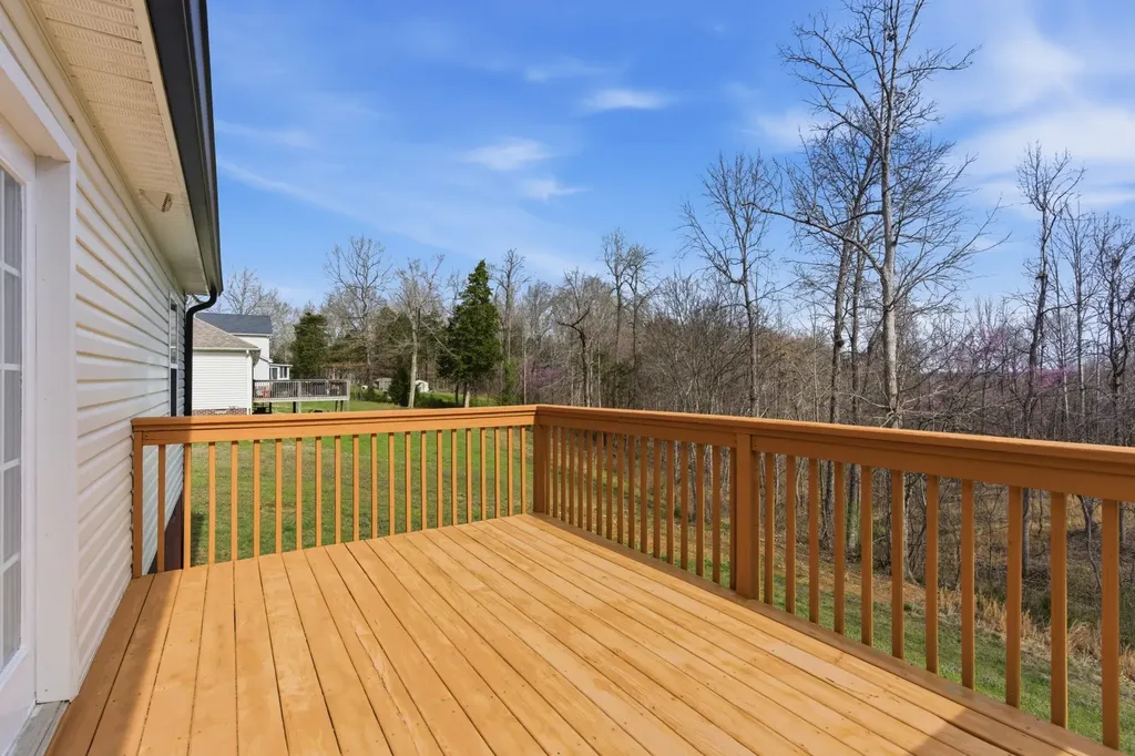 3080 Bowker Road Charlotte TN 37036