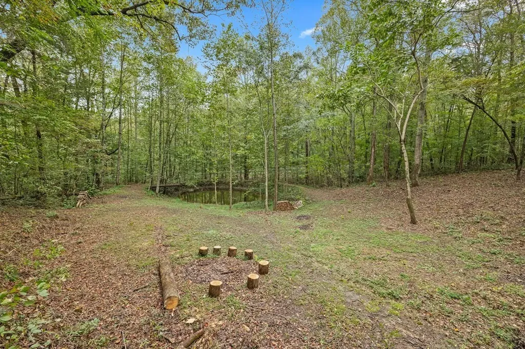 2543 S Bunker Hill Road Sparta TN 38583