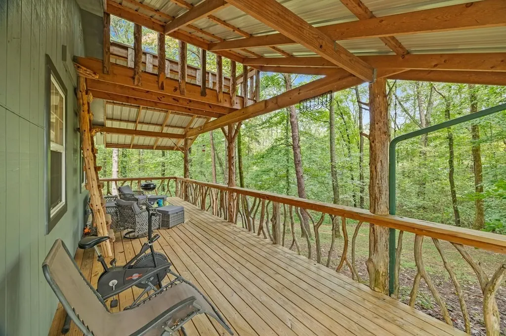 2543 S Bunker Hill Road Sparta TN 38583