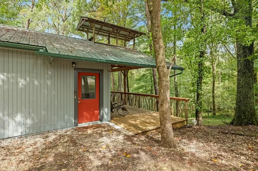 2543 S Bunker Hill Road Sparta TN 38583