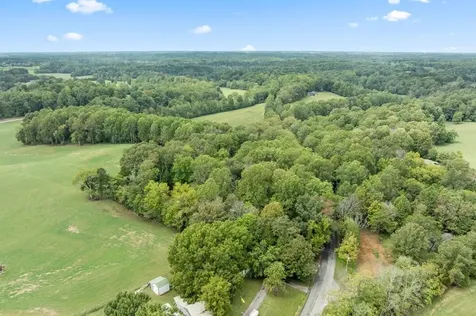 2543 S Bunker Hill Road Sparta TN 38583