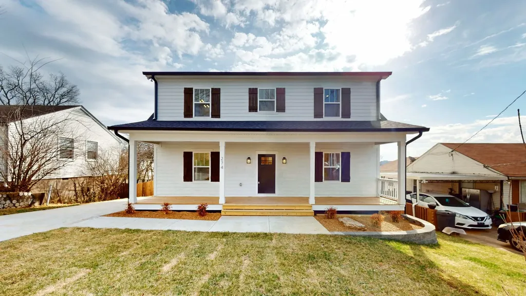 274 38th Ave, N Nashville TN 37209