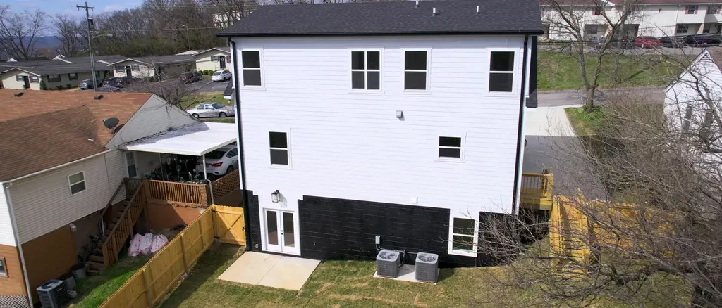 274 38th Ave, N Nashville TN 37209