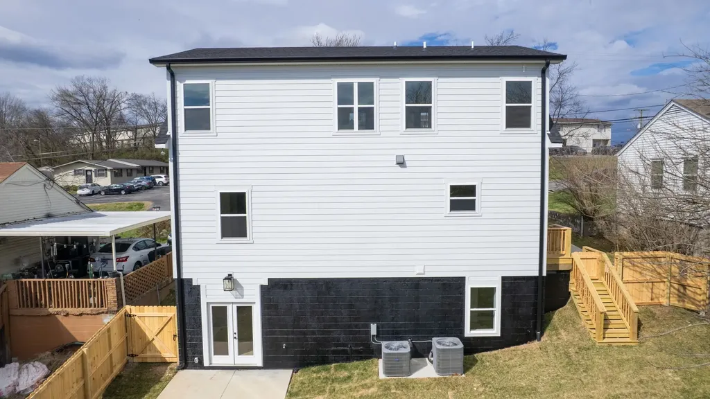 274 38th Ave, N Nashville TN 37209