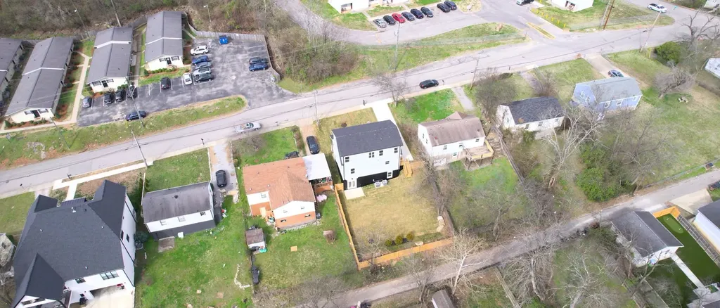 274 38th Ave, N Nashville TN 37209