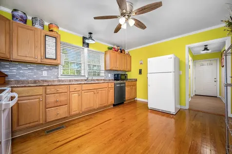100 Stovall Drive Huntland TN 37345
