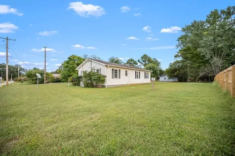 100 Stovall Drive Huntland TN 37345