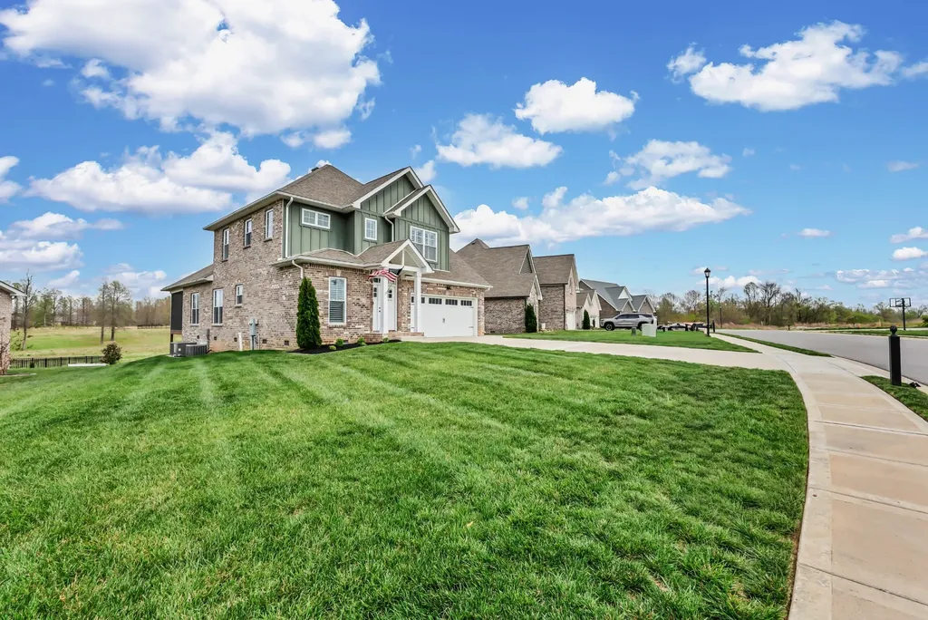 1569 Hereford Boulevard Clarksville TN 37043
