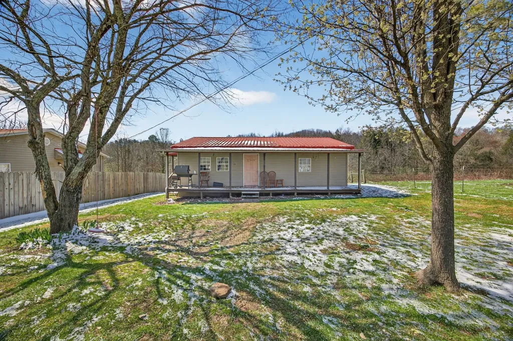 220 Pierce Lane Monterey TN 38574
