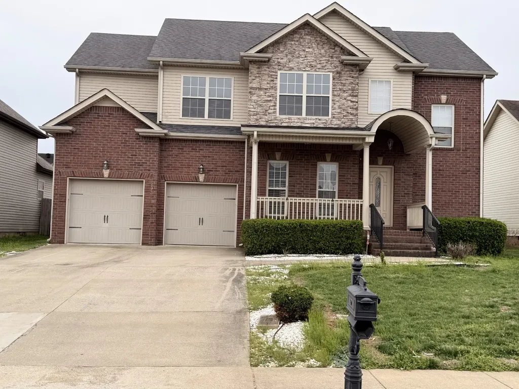 1825 Apache Way Clarksville TN 37042