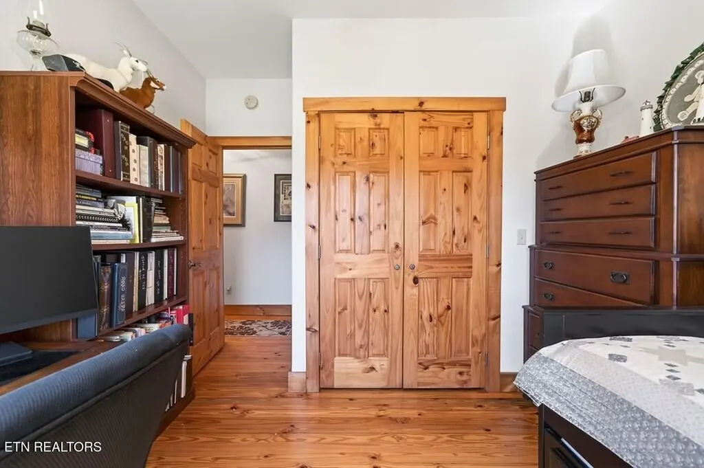 499 Hemlock Lane Spencer TN 38585