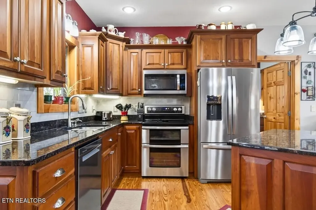 499 Hemlock Lane Spencer TN 38585