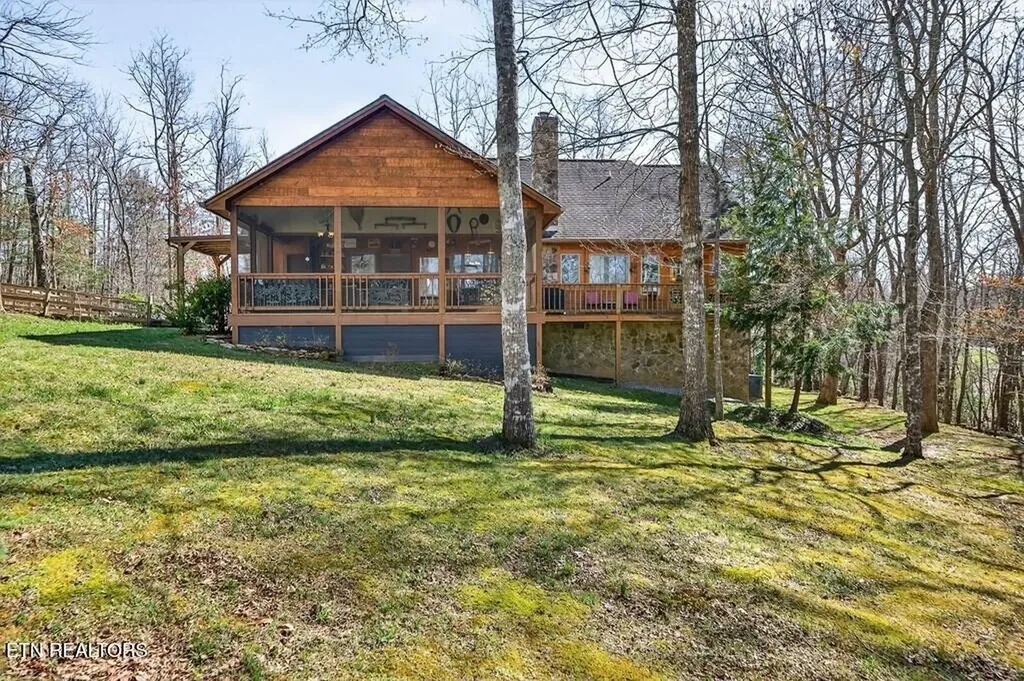 499 Hemlock Lane Spencer TN 38585
