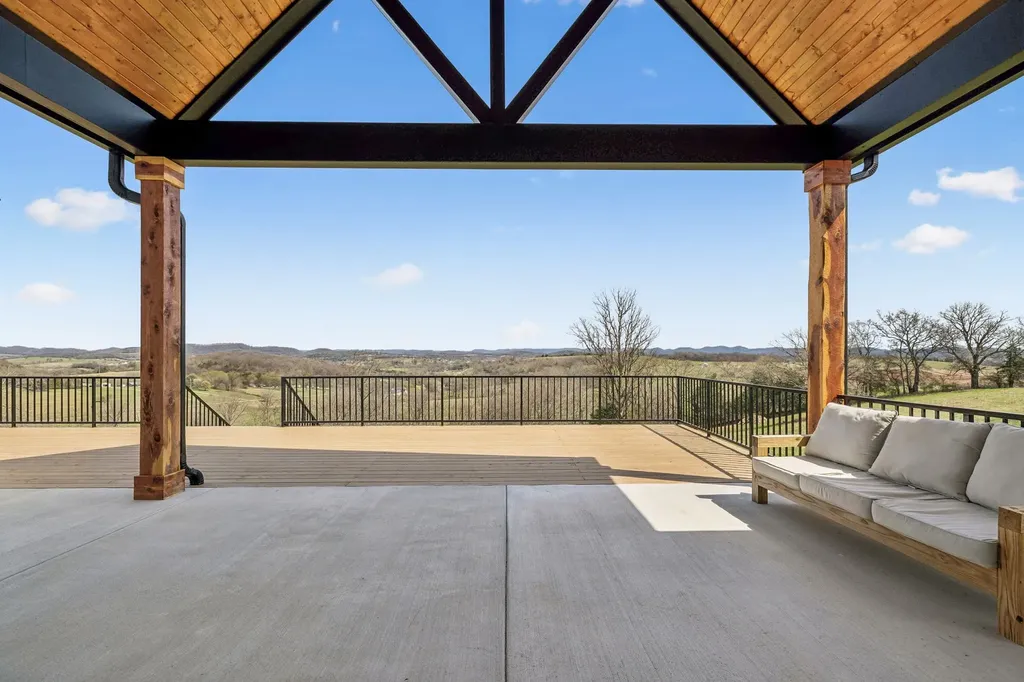 225 Boat Dock Road Hartsville TN 37074