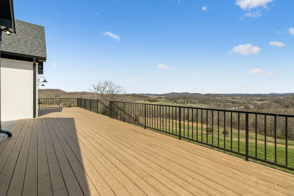 225 Boat Dock Road Hartsville TN 37074