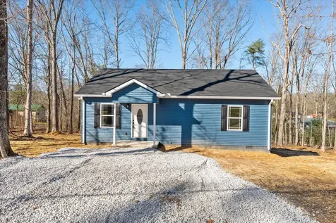 17 Central Street Tracy City TN 37387