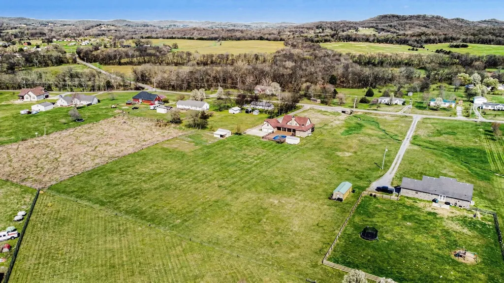 863 Rock Springs Road Castalian Springs TN 37031