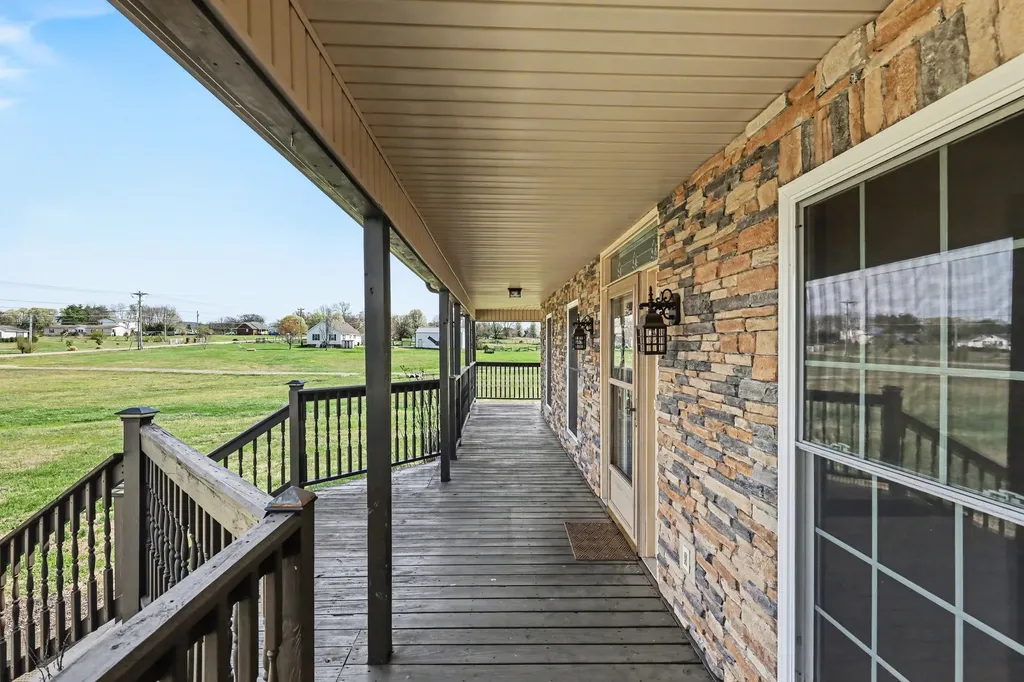 863 Rock Springs Road Castalian Springs TN 37031