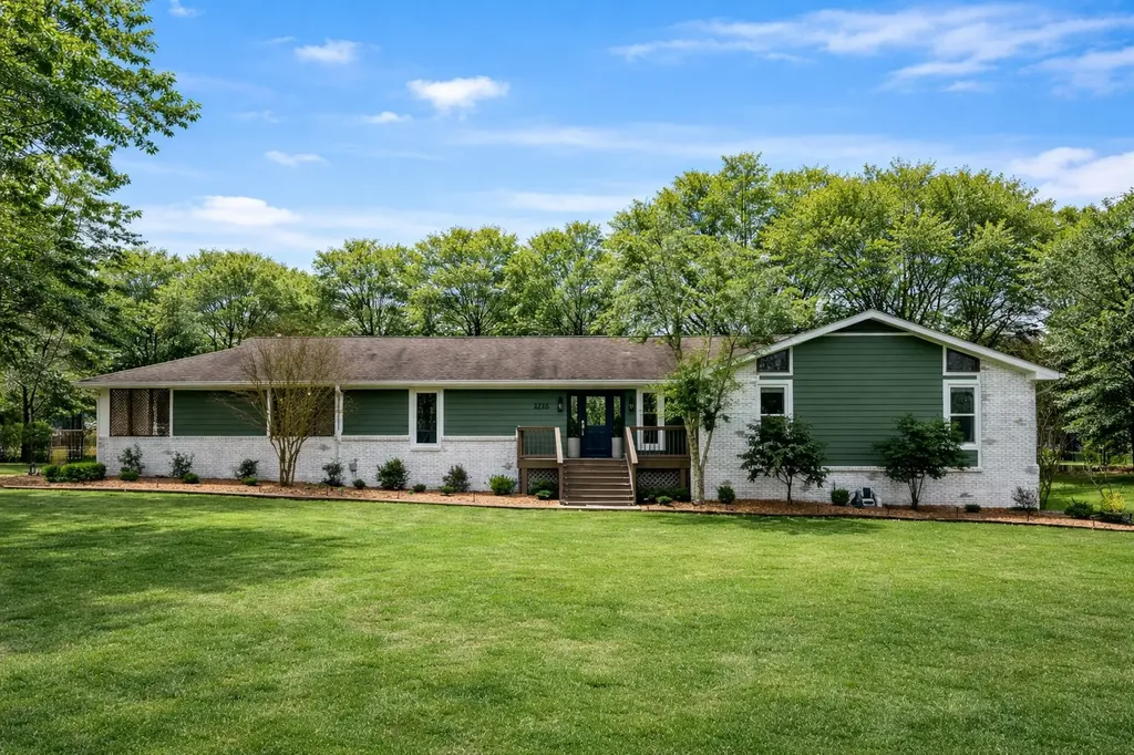 1716 Cook Drive Lebanon TN 37087